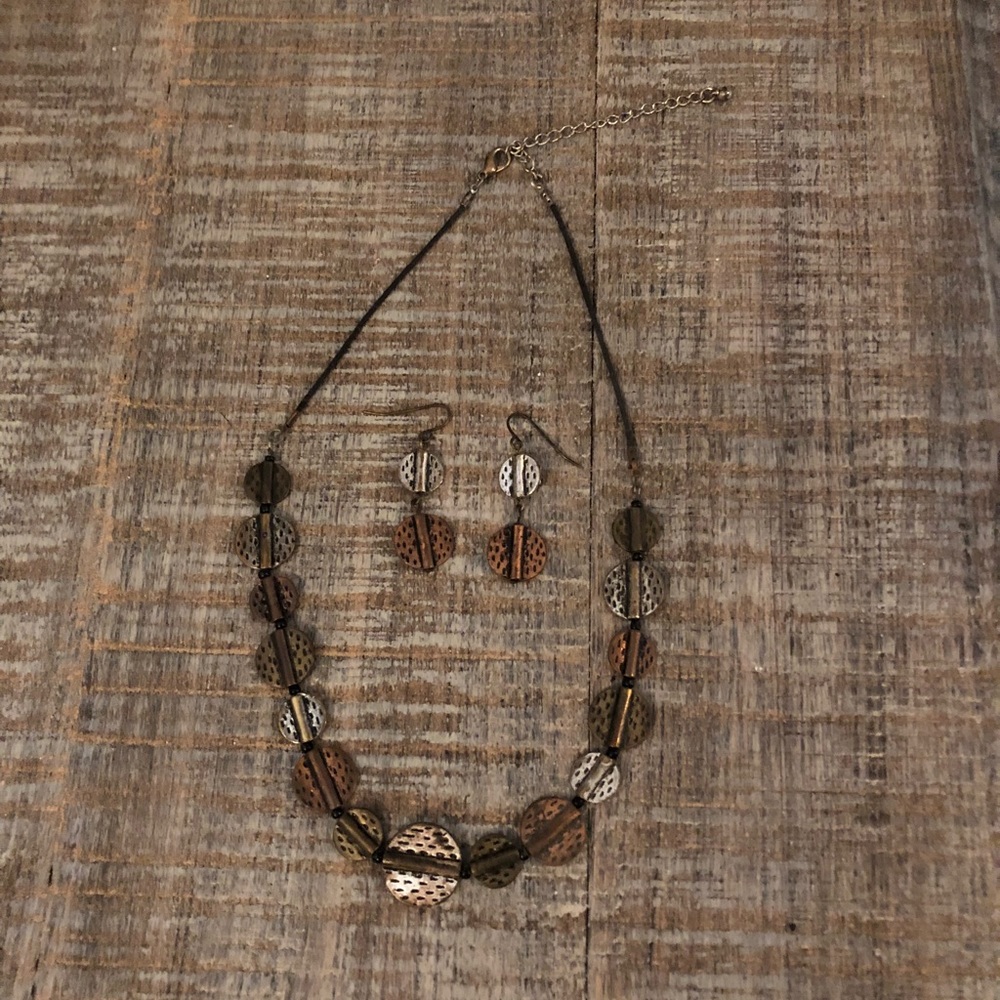 Necklace and earring set NWOT